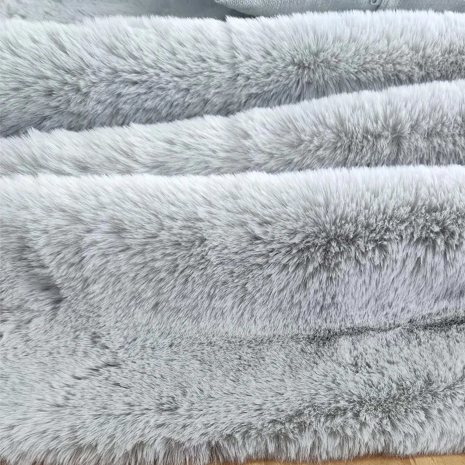 Ghouse Ultra Soft Faux Rabbit Fur Rug, Machine Washable Area Rugs for Bedroom Fluffy Rugs for Living Room, No-Shedding Carpet Sheepskin Grey Runner Rugs 2x10 Feet